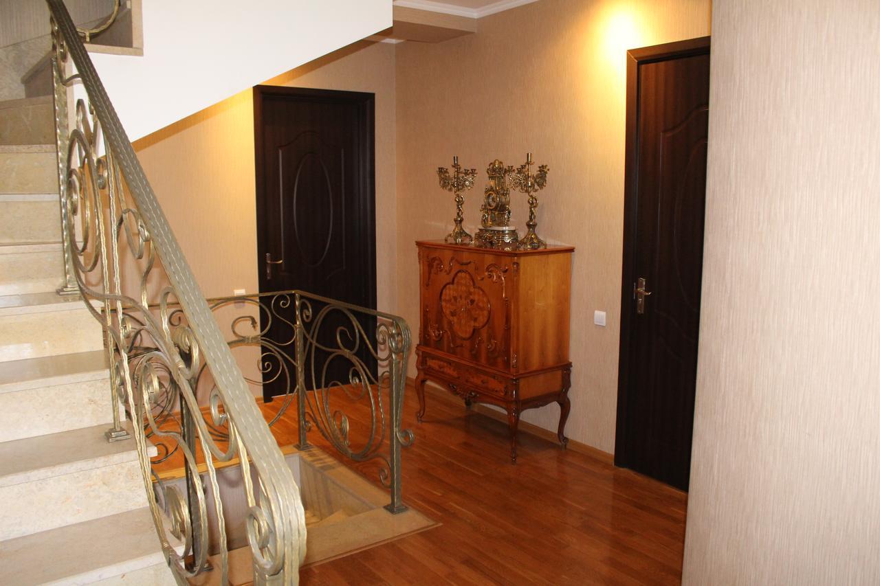 Leon Otel Tiflis Dış mekan fotoğraf