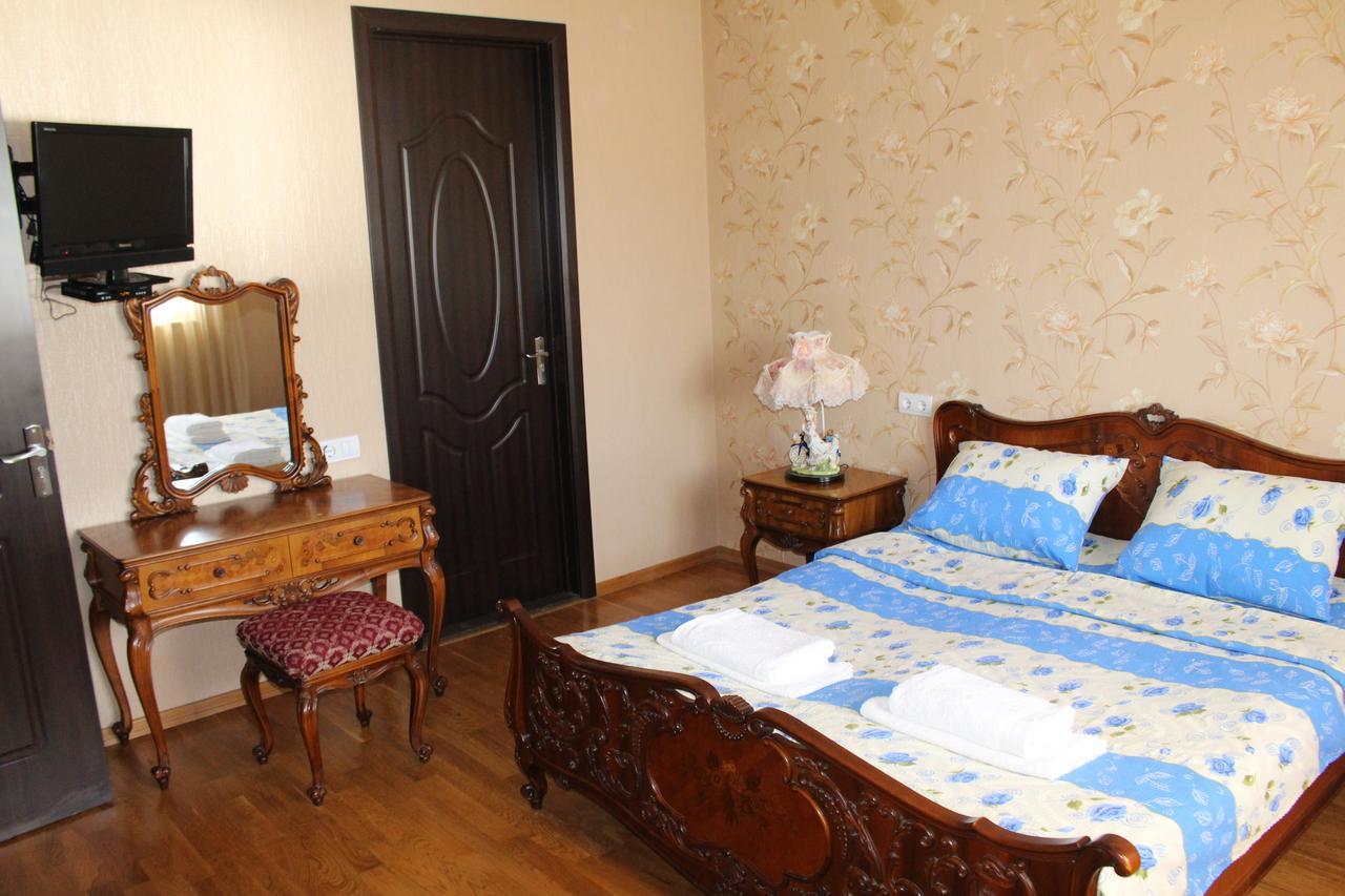 Leon Otel Tiflis Dış mekan fotoğraf