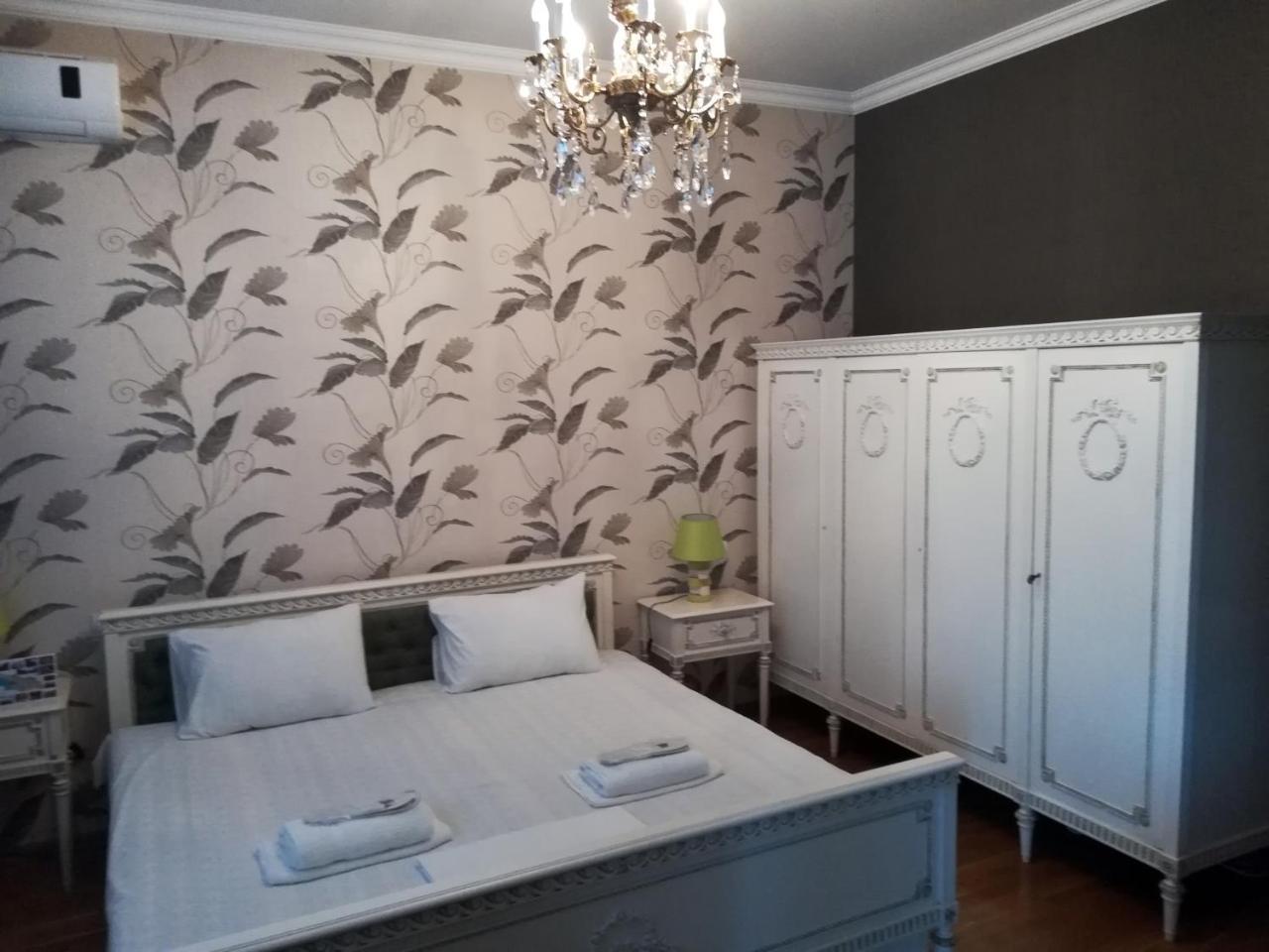Leon Otel Tiflis Dış mekan fotoğraf