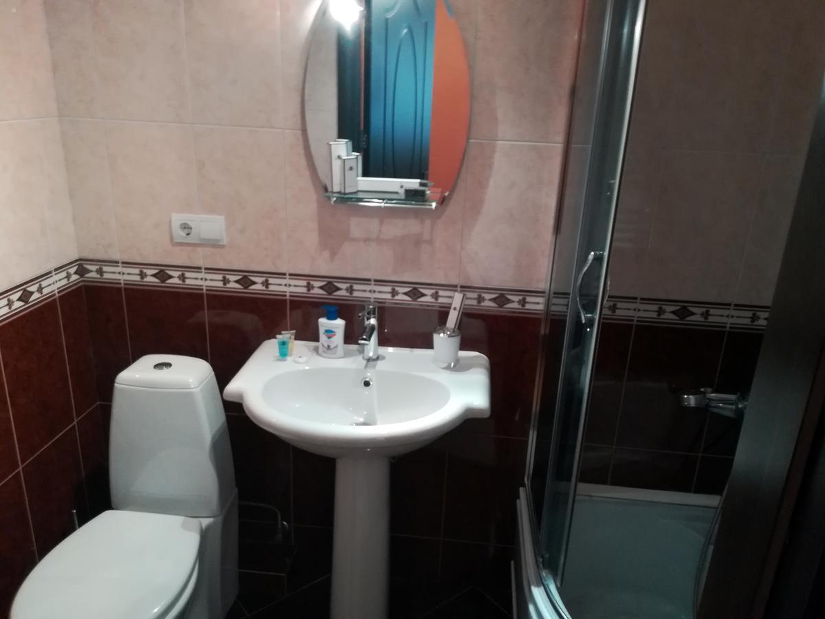 Leon Otel Tiflis Dış mekan fotoğraf