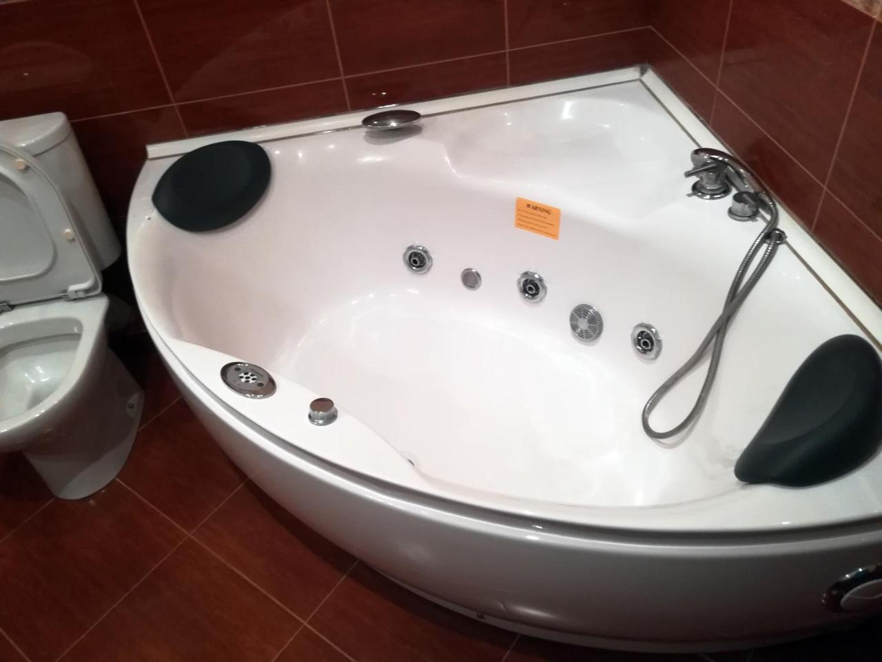 Leon Otel Tiflis Dış mekan fotoğraf