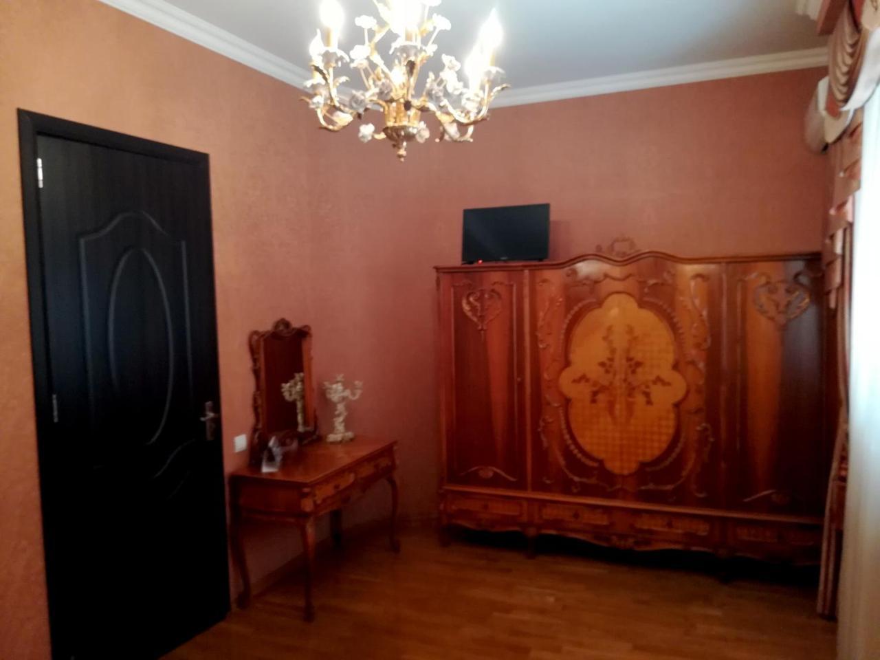 Leon Otel Tiflis Dış mekan fotoğraf